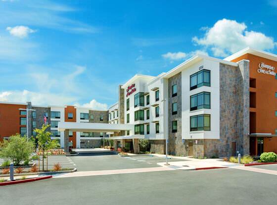 Hampton Inn & Suites Napa allows check-in for 18 year-old guests