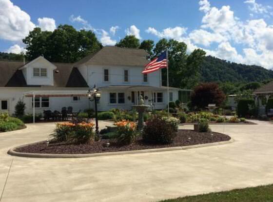 The Orchard Bed and Breakfast allows check-in for 18 year-old guests