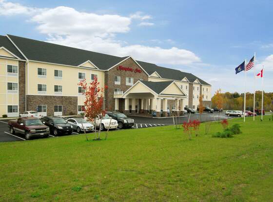 Hampton Inn Bangor allows check-in for 18 year-old guests