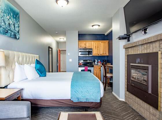 Inn at the Prom allows check-in for 18 year-old guests
