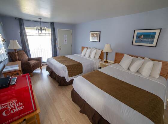 La Kris Inn allows check-in for 18 year-old guests