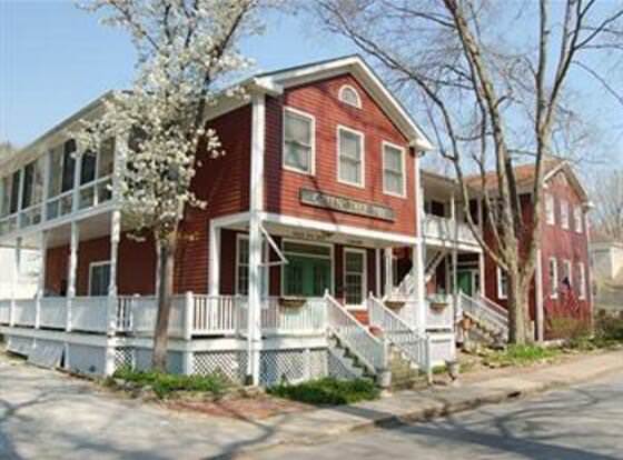 The Green Tree Inn allows check-in for 18 year-old guests
