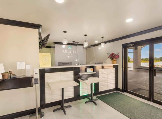 Quality Inn allows check-in for 18 year-old guests