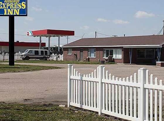 Hastings Express Inn allows check-in for 18 year-old guests