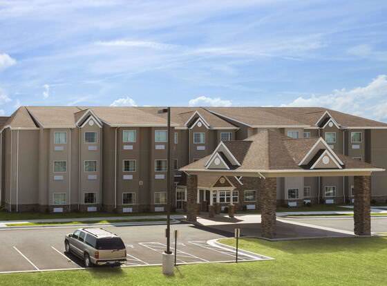 Microtel Inn & Suites By Wyndham Fairmont allows check-in for 18 year-old guests