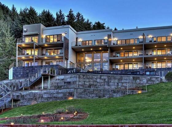 Whale Cove Inn allows check-in for 18 year-old guests