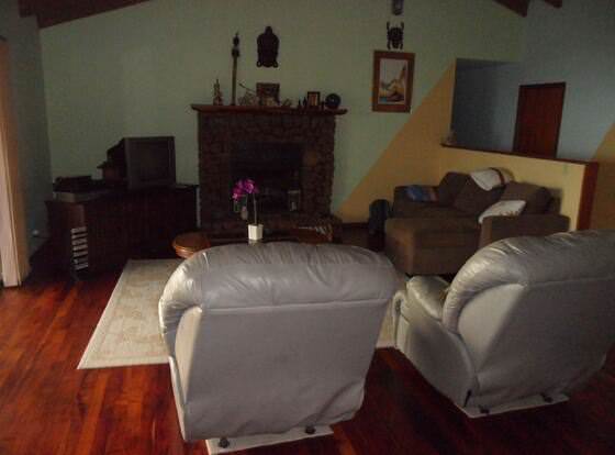 A Beautiful Edge of the World B&B allows check-in for 18 year-old guests