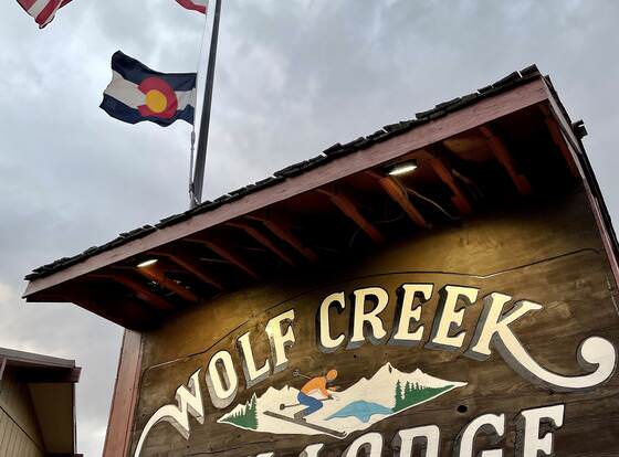 LOGE Wolf Creek allows check-in for 18 year-old guests