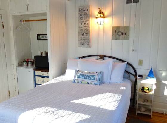 Lazy Cloud allows check-in for 18 year-old guests