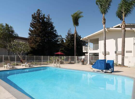 Motel 6 San Luis Obispo, CA - North allows check-in for 18 year-old guests