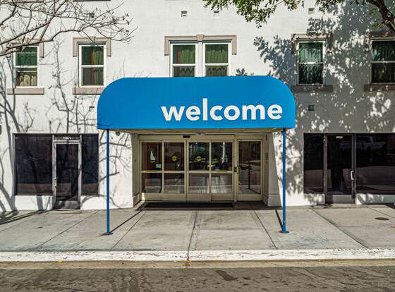 Motel 6 San Diego, CA - Downtown allows check-in for 18 year-old guests