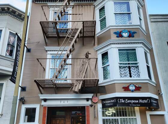 European Hostel allows check-in for 18 year-old guests