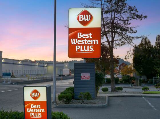 Best Western Plus Mountain View Auburn Inn allows check-in for 18 year-old guests