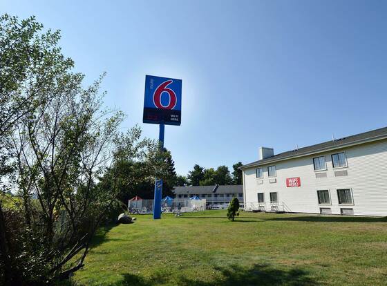 Motel 6 Nashua, NH - North allows check-in for 18 year-old guests