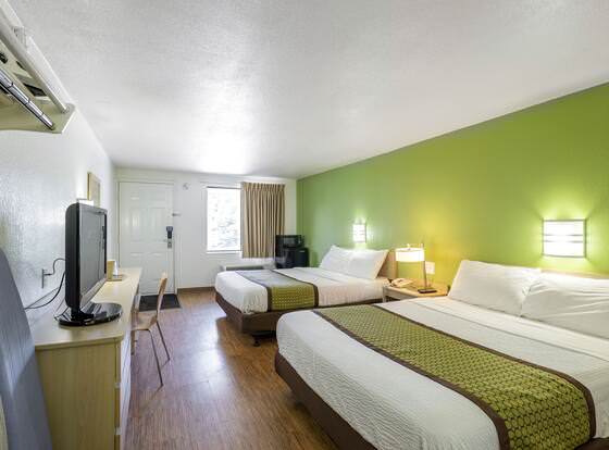 American Inn allows check-in for 18 year-old guests