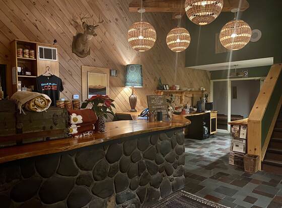 Catskill Mountain Lodge allows check-in for 18 year-old guests