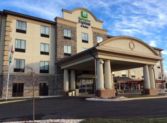 Holiday Inn Express & Suites Butler, an IHG Hotel allows check-in for 18 year-old guests