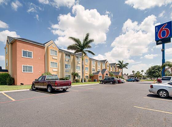 Motel 6 McAllen, TX - East allows check-in for 18 year-old guests