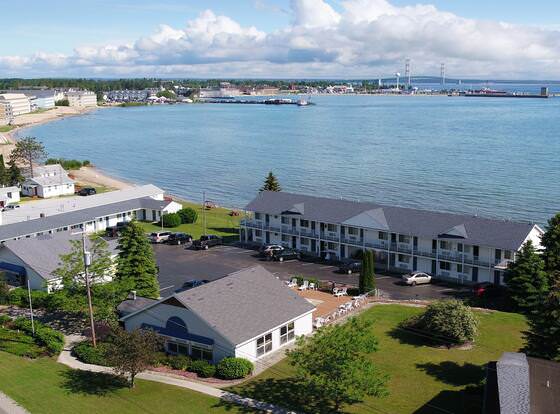 Sunrise Beach Motel allows check-in for 18 year-old guests