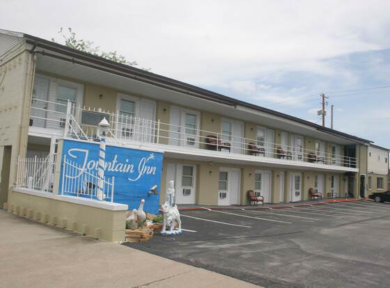 Fountain Inn allows check-in for 18 year-old guests