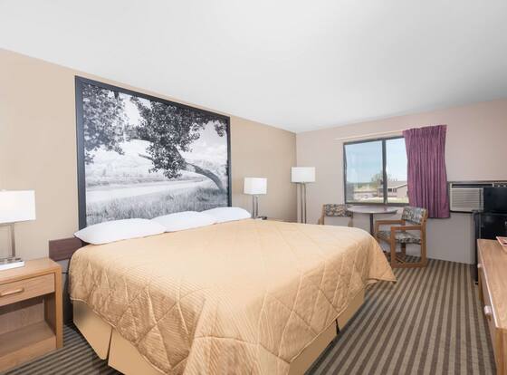 Super 8 by Wyndham Bowman allows check-in for 18 year-old guests