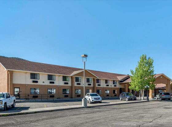 Quality Inn & Suites allows check-in for 18 year-old guests