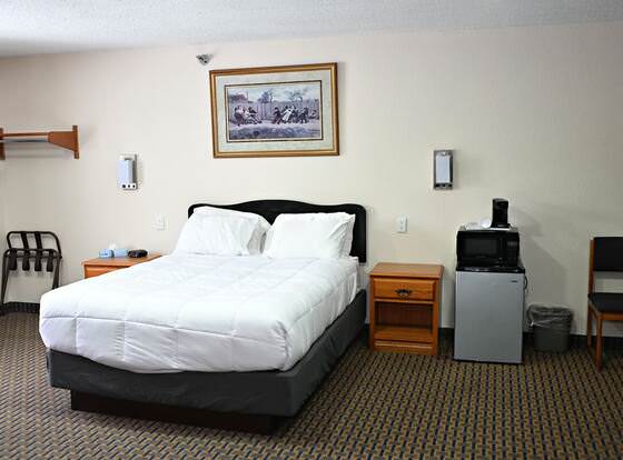 Hibbing Inn & Suites allows check-in for 18 year-old guests