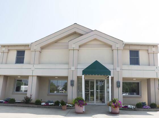 Prestige Inn West Lafayette allows check-in for 18 year-old guests