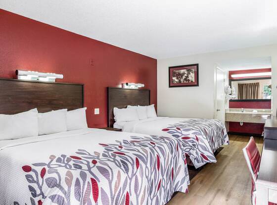 Red Roof Inn Gallup allows check-in for 18 year-old guests