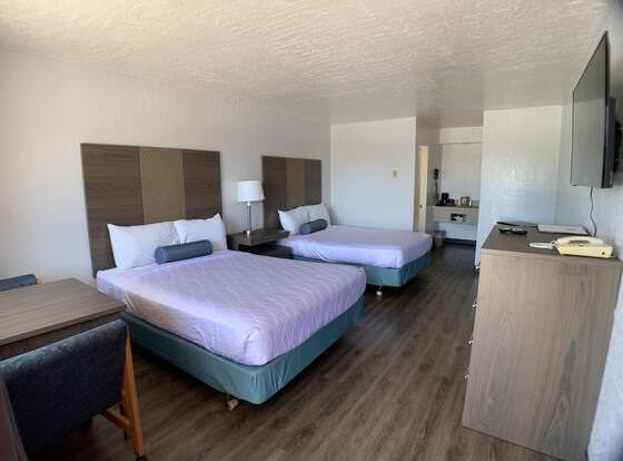 Brookings Inn Resort allows check-in for 18 year-old guests