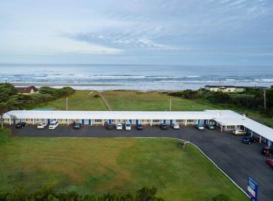 Deane's Oceanfront Lodge allows check-in for 18 year-old guests