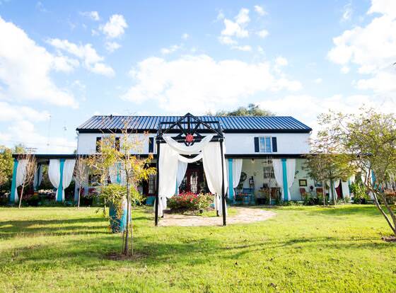 Bogarts Casa Blanca allows check-in for 18 year-old guests