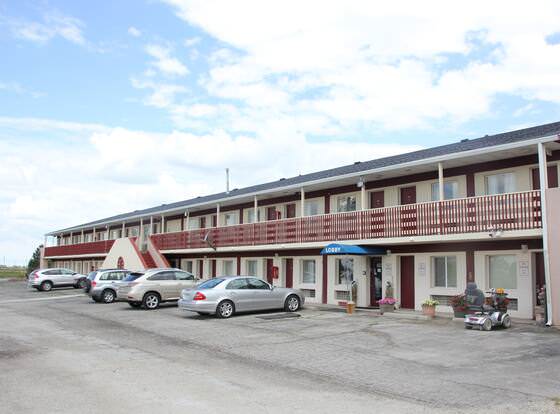 Lake Erie Lodge allows check-in for 18 year-old guests