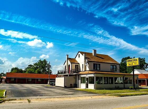 Coach House allows check-in for 18 year-old guests