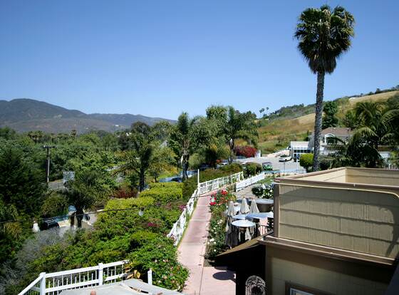 Malibu Country Inn allows check-in for 18 year-old guests