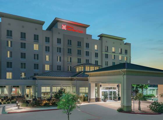 Hilton Garden Inn San Antonio At The Rim allows check-in for 18 year-old guests