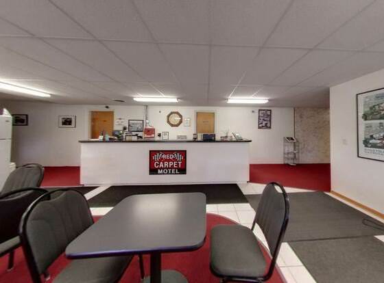 Red Carpet Motel allows check-in for 18 year-old guests