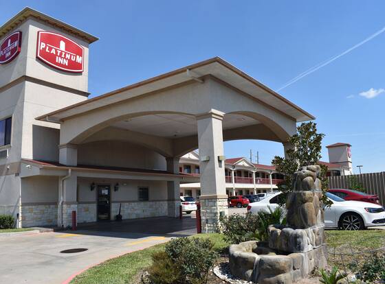 Platinum Inn Katy allows check-in for 18 year-old guests