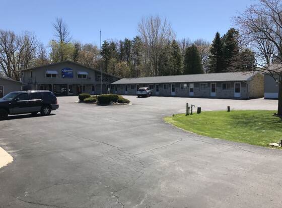 Marinette Inn allows check-in for 18 year-old guests