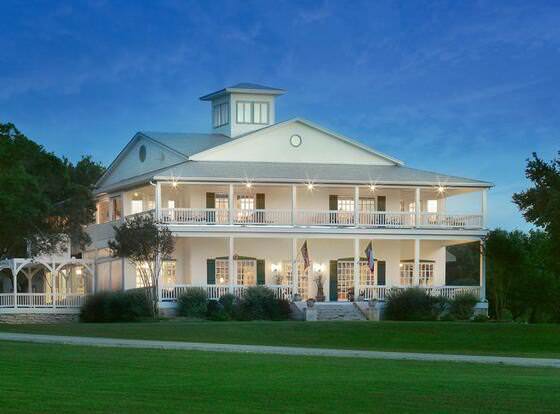 Rose Hill Retreat allows check-in for 18 year-old guests