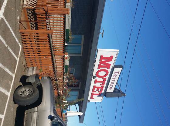 The New Terrace Hotel allows check-in for 18 year-old guests