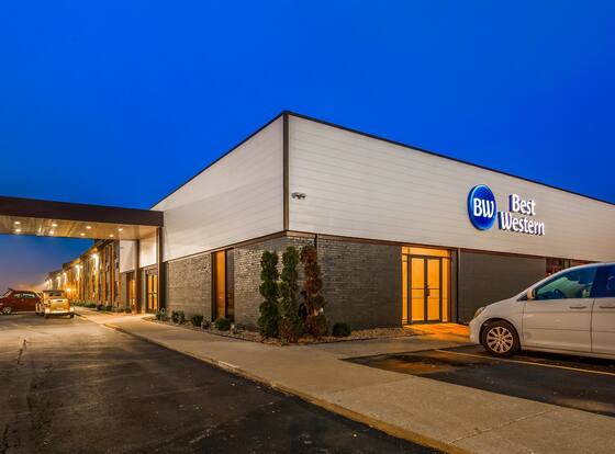 Best Western Shepherdsville allows check-in for 18 year-old guests