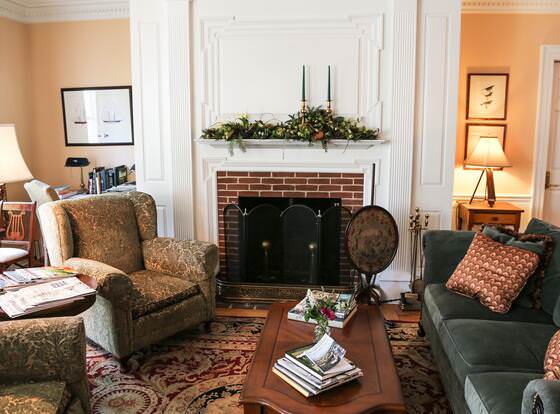 Compass Rose Inn allows check-in for 18 year-old guests