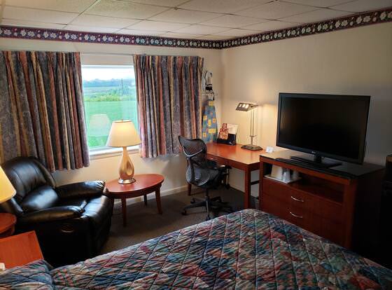 Huntingdon Motor Inn allows check-in for 18 year-old guests