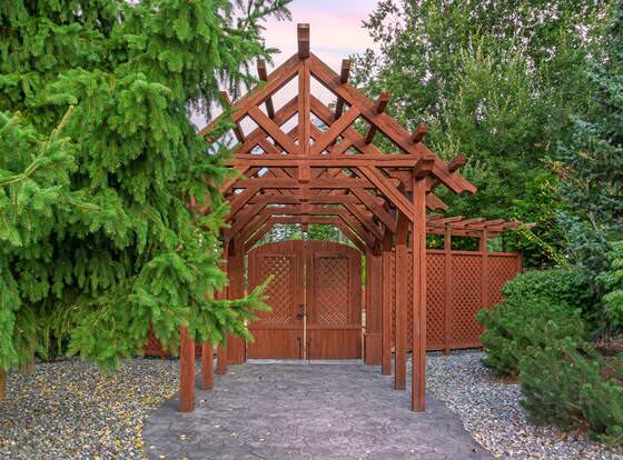 Best Western Plus Oak Harbor Hotel & Conference Center allows check-in for 18 year-old guests