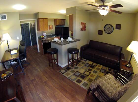 Eagle's Den Suites at Carrizo Springs allows check-in for 18 year-old guests