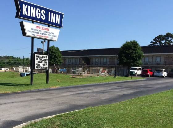 Kings Inn allows check-in for 18 year-old guests