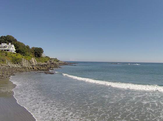 York Harbor Inn allows check-in for 18 year-old guests