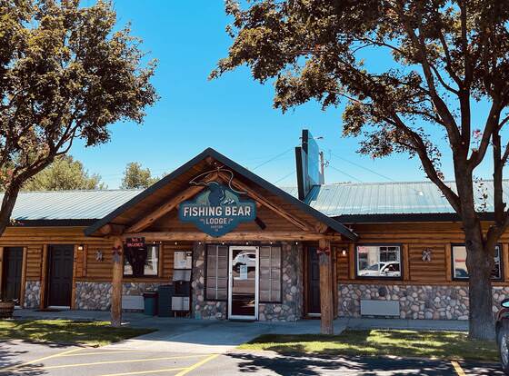 The Fishing Bear Lodge allows check-in for 18 year-old guests
