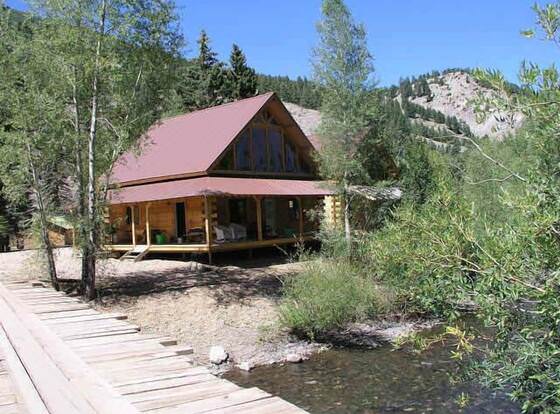 Silver Queen Vacation Rental allows check-in for 18 year-old guests